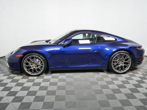 Used 2023 Porsche 911 Carrera RWD image 2