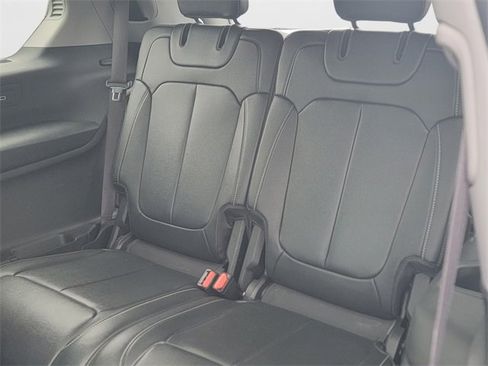 Used 2022 Jeep Grand Cherokee L Limited image 19