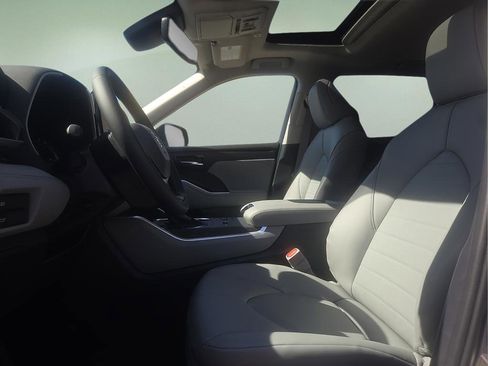 New 2026 Toyota Highlander XLE image 20