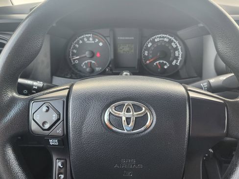 Used 2016 Toyota Tacoma SR image 16