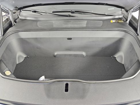 Used 2022 Rivian R1S Launch Edition image 14