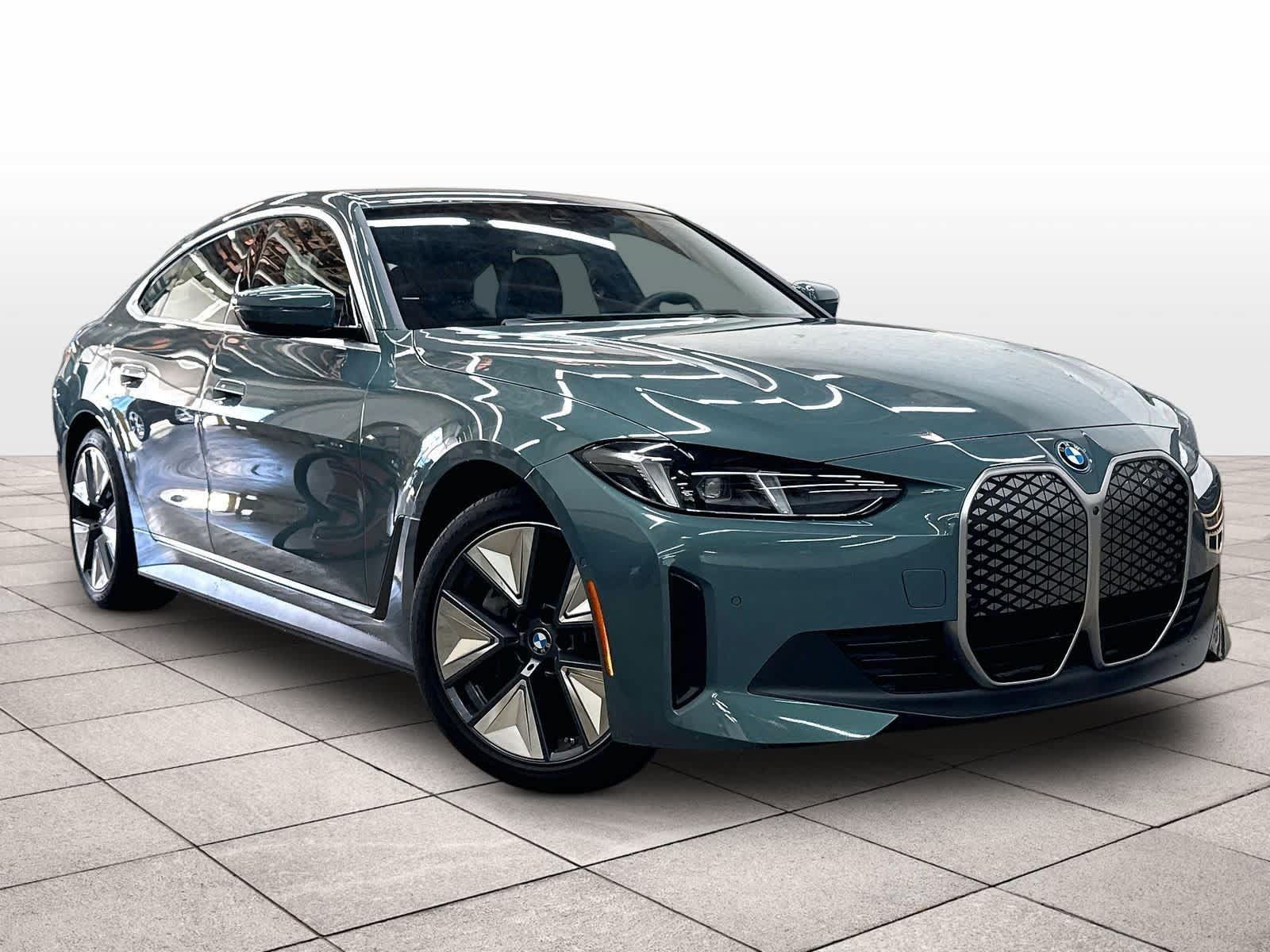 Used 2025 BMW i4 eDrive40 w/ Premium Package RWD image 2
