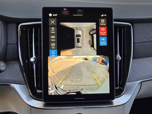 New 2026 Volvo XC90 B6 Ultra w/ Protection Package image 20