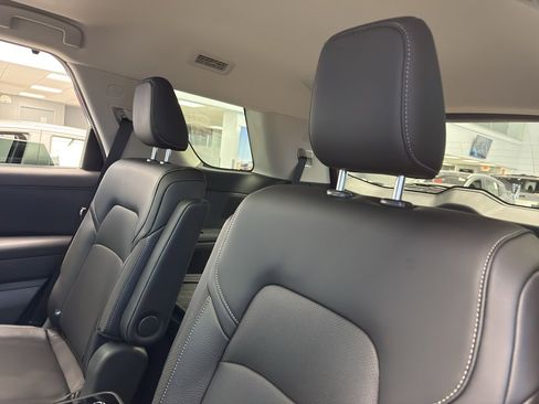 New 2026 Nissan Pathfinder SL image 32