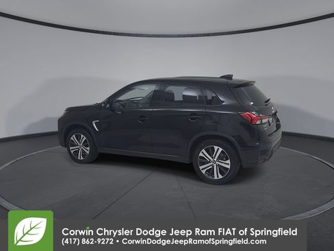 Used 2025 Mitsubishi Outlander Sport SE AWD/4WD image 10
