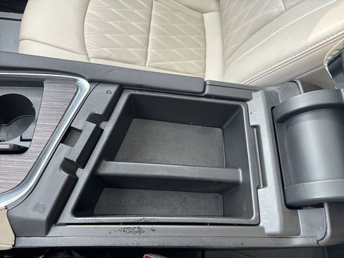 Certified 2022 Buick Enclave Avenir w/ Avenir Technology Package image 34