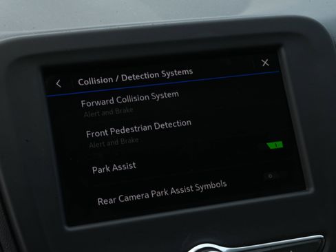 Used 2020 Chevrolet Equinox LS image 18