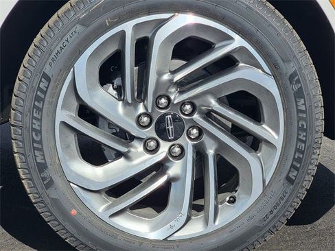 New 2025 Lincoln Navigator Reserve image 17