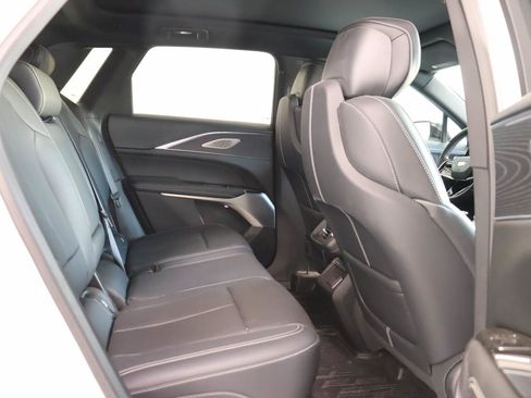 Used 2024 Cadillac Lyriq Sport RWD image 18