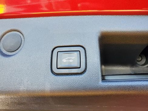 Certified 2023 Chevrolet Equinox LT image 8