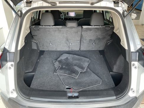 Used 2022 Nissan Rogue SV image 21