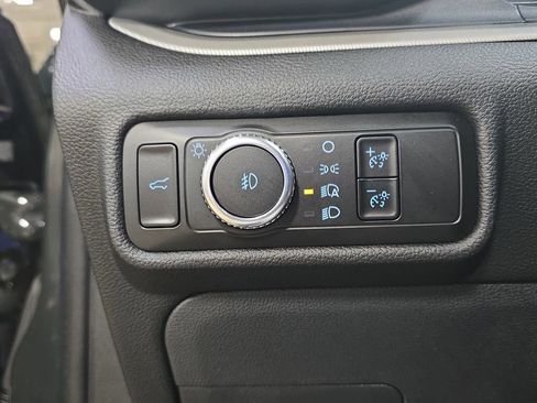 Used 2023 Ford Explorer XLT w/ Equipment Group 202A image 28