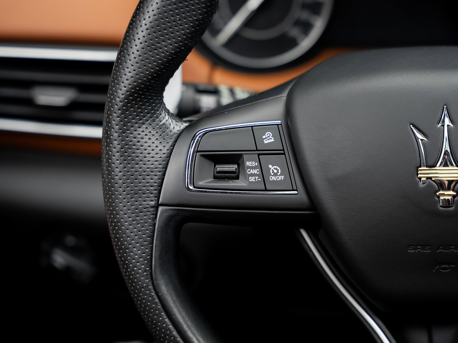Used 2022 Maserati Levante GT AWD/4WD image 45