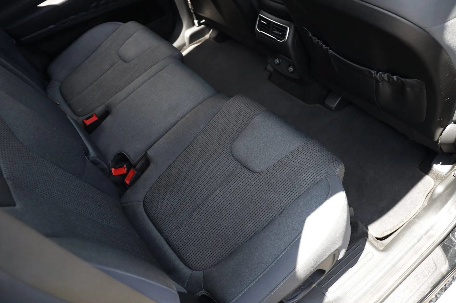 Used 2021 Hyundai Santa Fe SEL FWD image 21