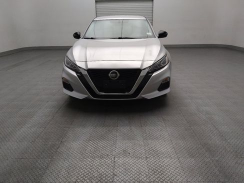 Used 2019 Nissan Altima 2.5 SR FWD image 15