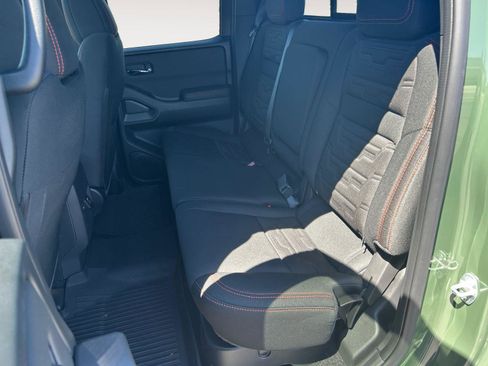 Used 2023 Nissan Frontier PRO-4X w/ Pro Convenience Package AWD/4WD image 17