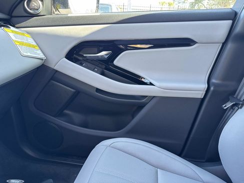 New 2026 Land Rover Range Rover Evoque S image 24