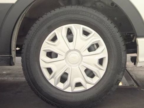 Used 2025 Ford Transit 350 XLT RWD image 21