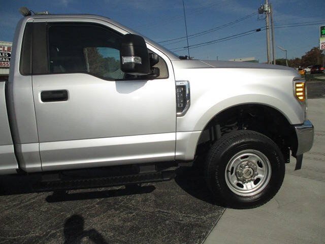 Used 2017 Ford F250 XL w/ Power Equipment Group AWD/4WD image 12