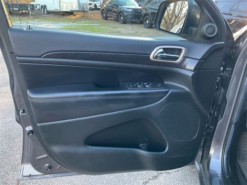 Used 2014 Jeep Grand Cherokee Laredo w/ Quick Order Package 23E image 15