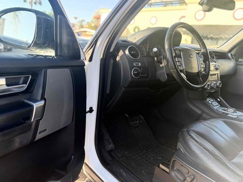 Used 2016 Land Rover LR4 HSE Silver Edition AWD/4WD image 20