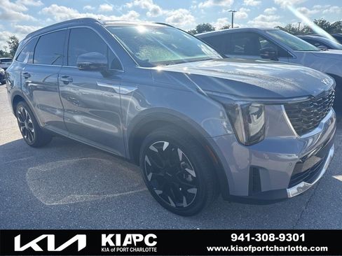 Certified 2024 Kia Sorento EX FWD image 1
