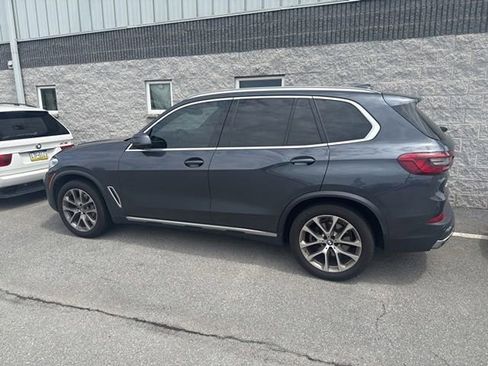 Used 2020 BMW X5 xDrive40i w/ Premium Package AWD/4WD image 4