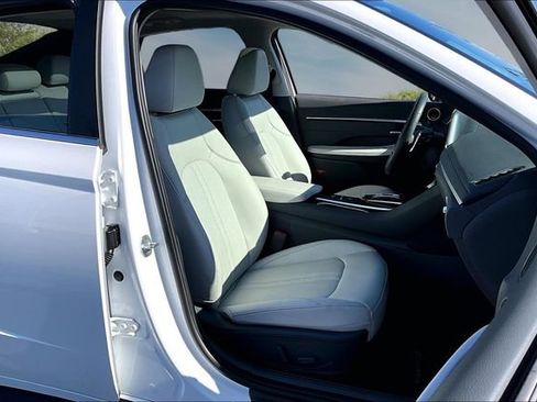 Used 2022 Hyundai Sonata Limited FWD image 29