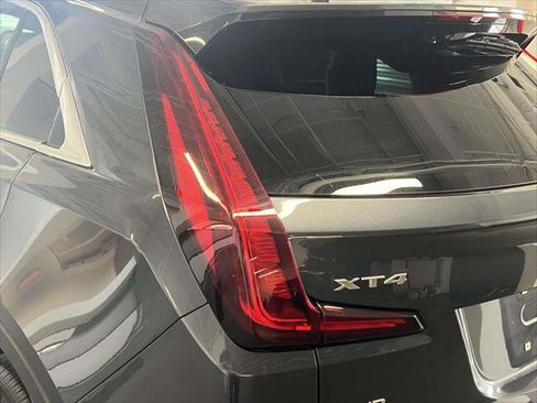 Used 2020 Cadillac XT4 Premium Luxury image 11