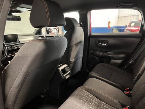 Used 2025 Honda HR-V Sport image 18