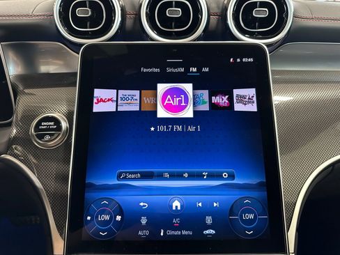 Used 2025 Mercedes-Benz GLC 43 AMG 4MATIC image 27