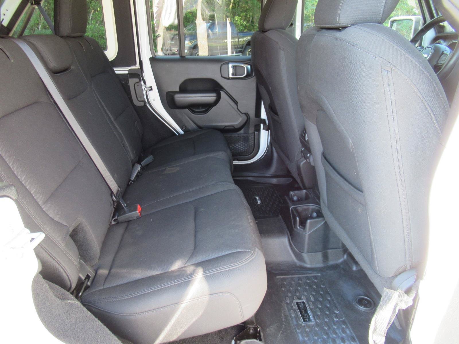 Used 2018 Jeep Wrangler Unlimited Sport S AWD/4WD image 34