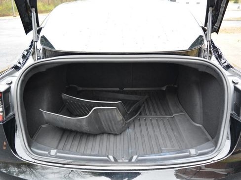 Used 2019 Tesla Model 3 Standard Range Plus image 14