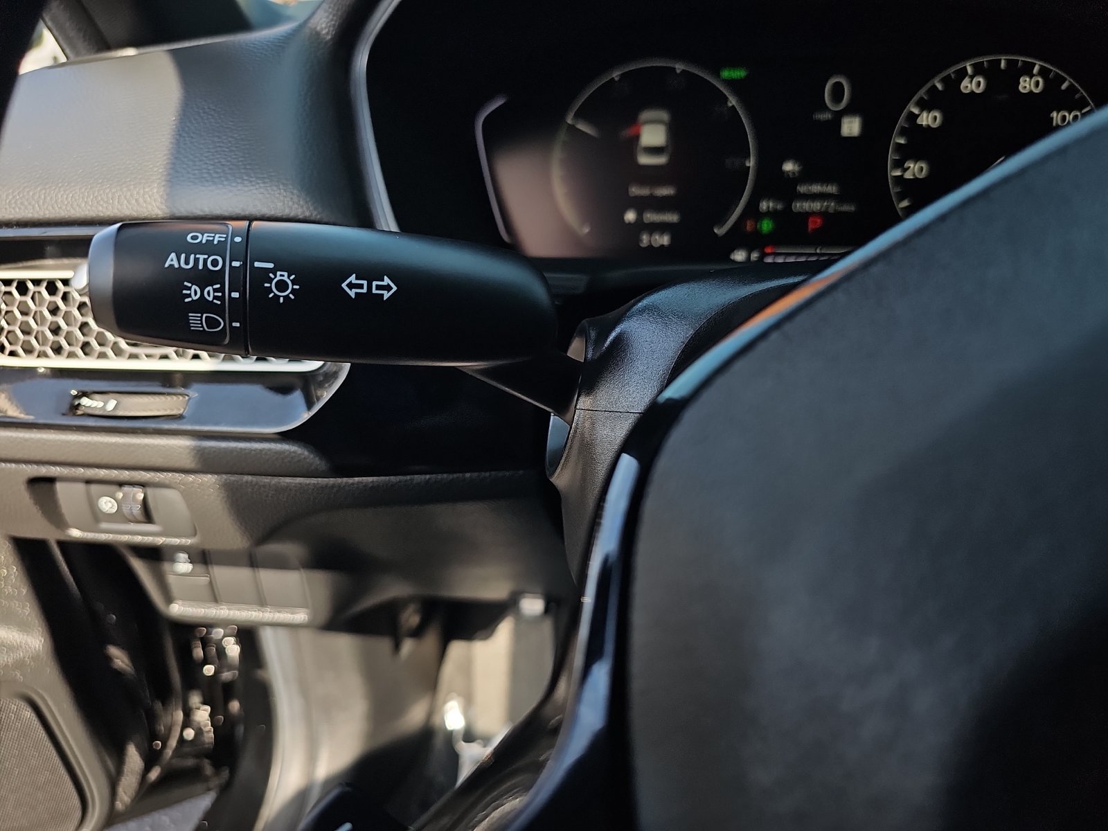Used 2025 Honda Civic Sport image 26