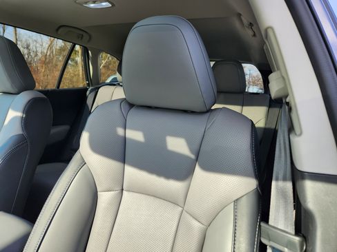 Certified 2025 Subaru Outback Limited w/ Popular Package #2 image 11