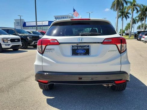 Used 2022 Honda HR-V Sport image 5