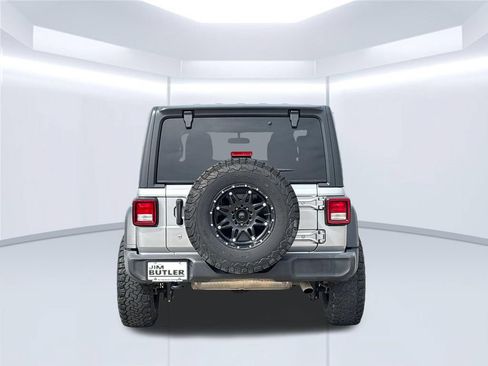 Used 2018 Jeep Wrangler Unlimited Sport S AWD/4WD image 5