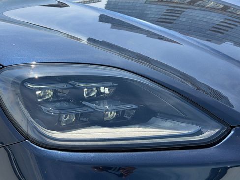 Certified 2026 Porsche Cayenne AWD/4WD image 12