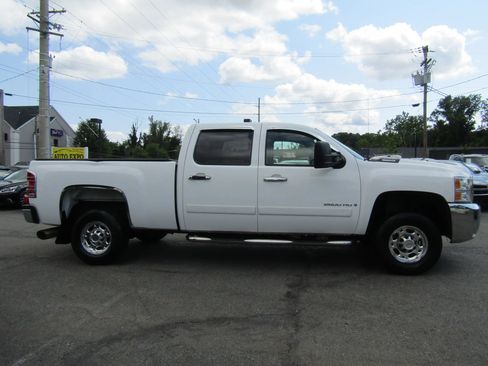 Used 2008 Chevrolet Silverado 2500 LT w/ 2LT Convenience Package RWD image 8