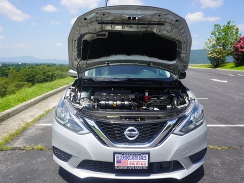 Used 2019 Nissan Sentra SV w/ Special Edition Package image 32