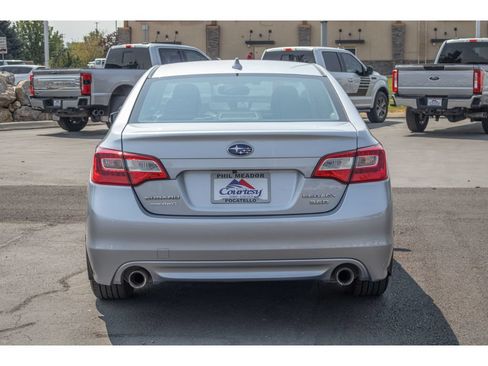 Used 2016 Subaru Legacy 3.6R Limited AWD/4WD image 4