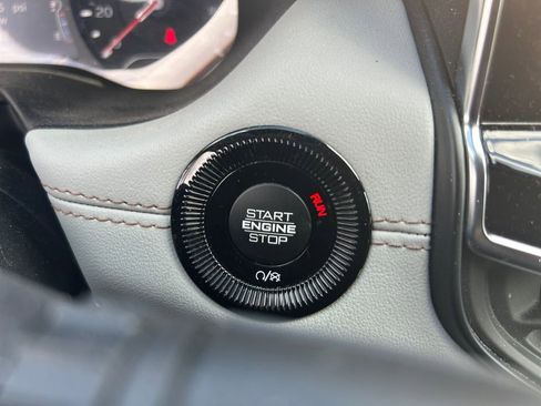 Used 2023 Jeep Compass Limited image 23