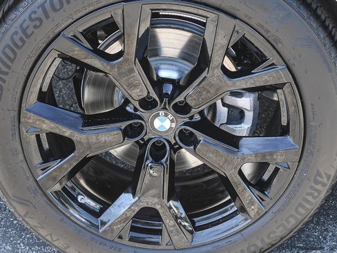 Certified 2026 BMW X7 xDrive40i AWD/4WD image 10