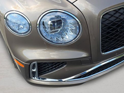 New 2026 Bentley Flying Spur Base image 10