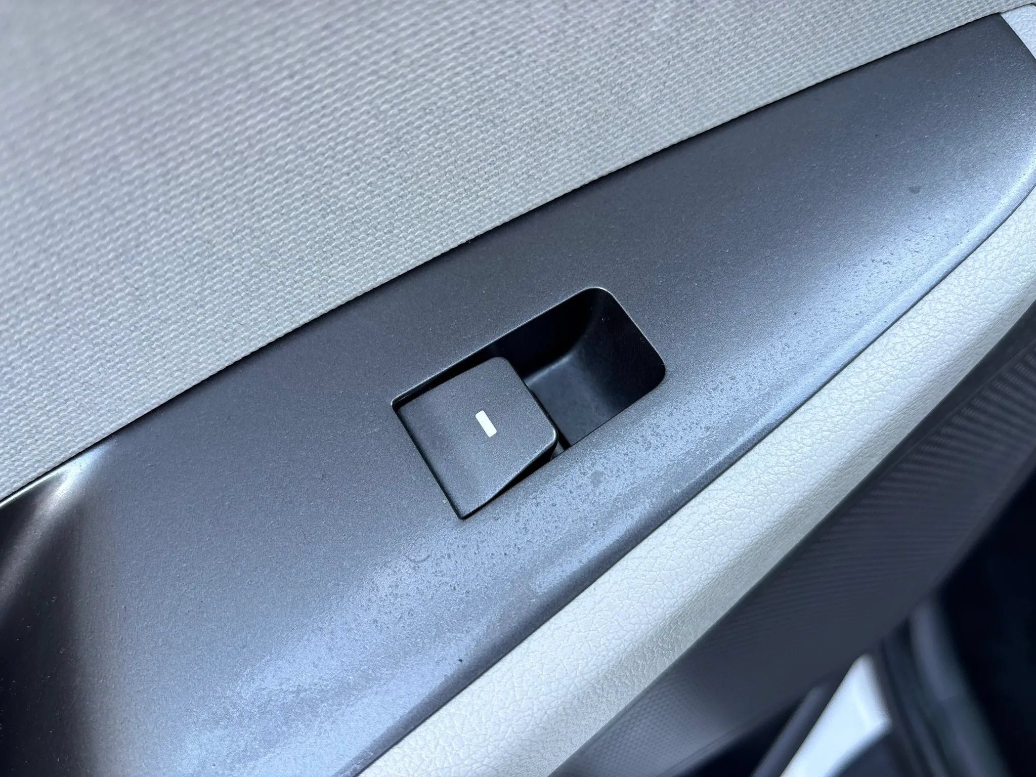 Used 2020 Hyundai Ioniq Blue FWD image 55