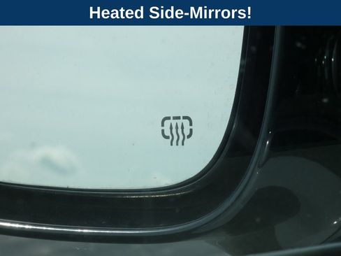 Used 2024 Chrysler Pacifica Touring-L FWD image 17