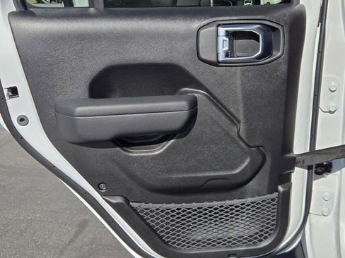 New 2026 Jeep Gladiator Mojave image 27