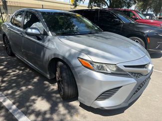 Used 2018 Toyota Camry SE FWD video 1