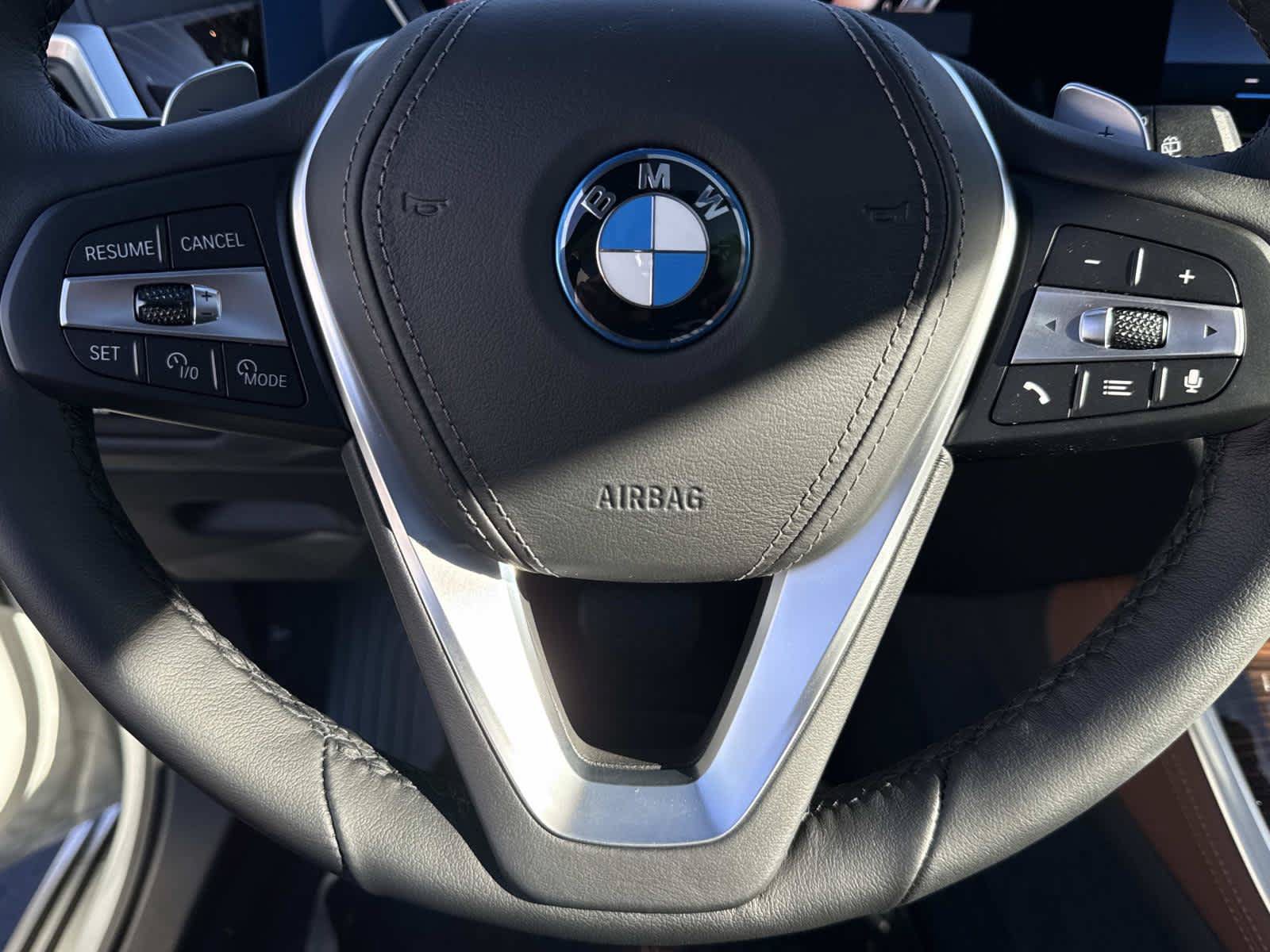 Used 2026 BMW X5 xDrive50e w/ Premium Package AWD/4WD image 18