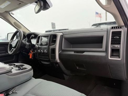 Used 2016 RAM 1500 ST w/ SXT Appearance Group image 18